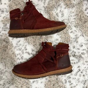 Born Women's Burgundy Ankle Boots